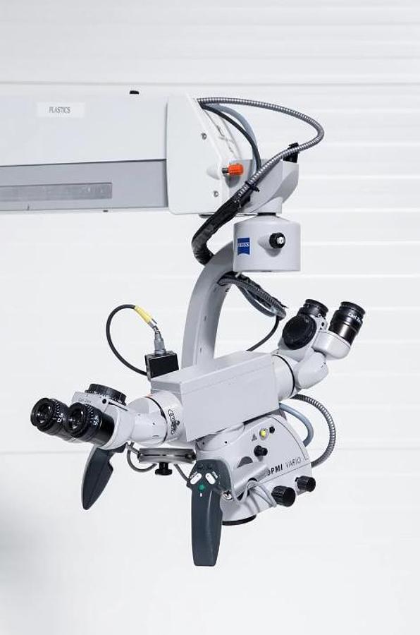 D'occasion MICROSCOPE CHIRURGICAL ZEISS OPMI VARIO S88