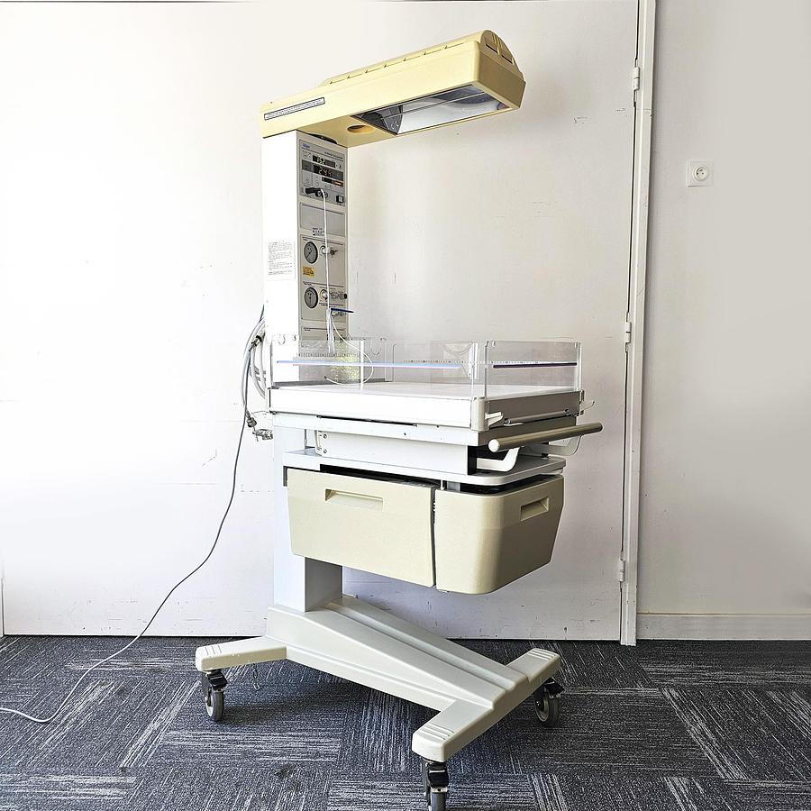 D'occasion COUVEUSE INCUBATEUR DRAGER AIR-SHIELD RESUSCITAIRE