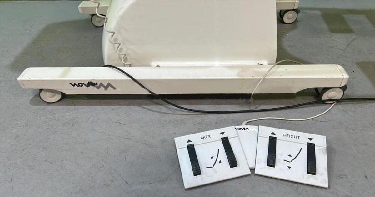 D'occasion TABLE DE CONSULTATION GYNECOLOGIQUE NOVAK N DUO