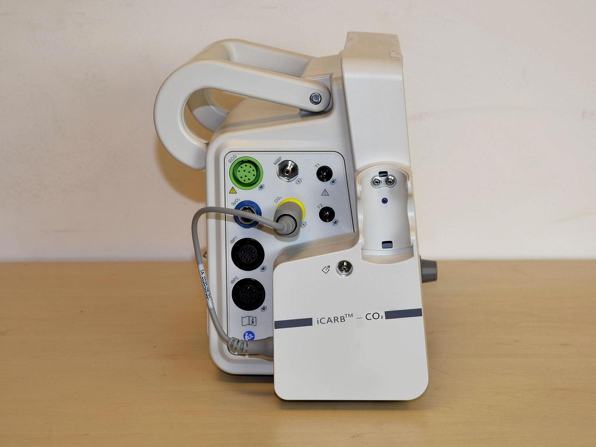 D'occasion MONITEUR MULTIPARAMETRIQUE DE SURVEILLANCE EDAN iM50 (ECG, PNI, SPO2, RESP, AVEC CO2 CAPNOGRAPHIE) SPÉCIAL JO PARIS 2024