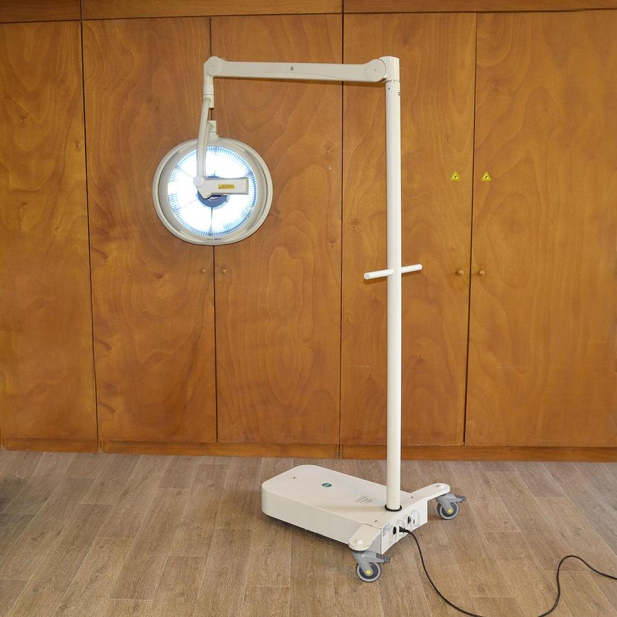 D'occasion ECLAIRAGE OPÉRATOIRE DRAGER SOLA MOBILE