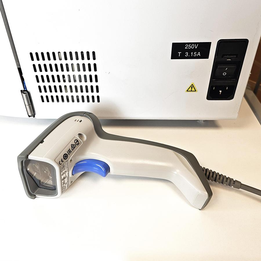 D'occasion SYSTÈME DE TEST AUTOMATIQUE ENTIÈREMENT AUTOMATIQUE D'ANALYSEUR D'HÉMATOLOGIE SYSMEX X100