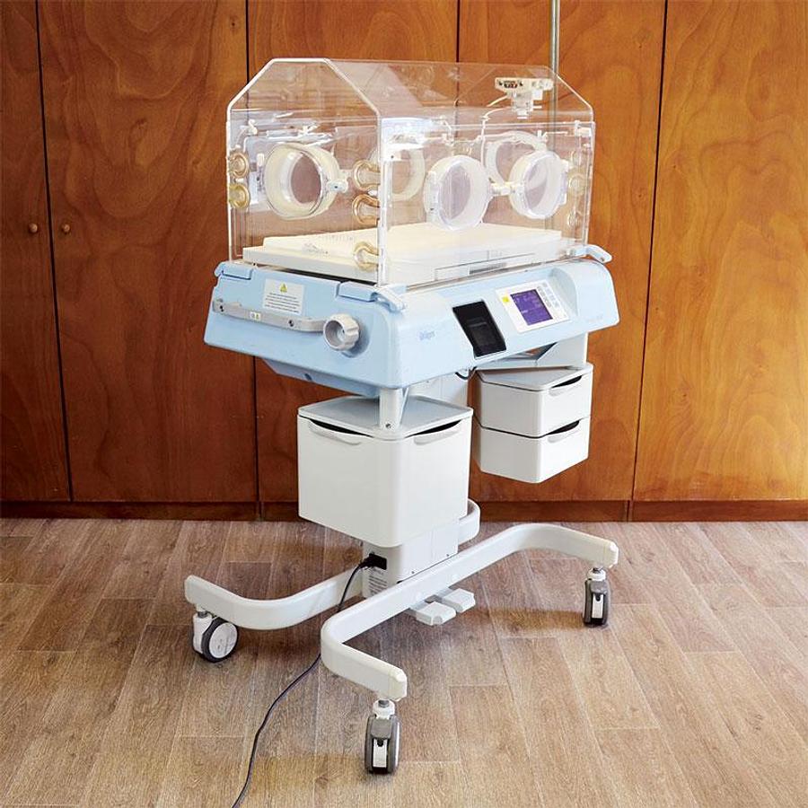 D'occasion COUVEUSE INCUBATEUR DRAGER ISOLETTE 8000 VERSION 4.11 AVEC MATELAS