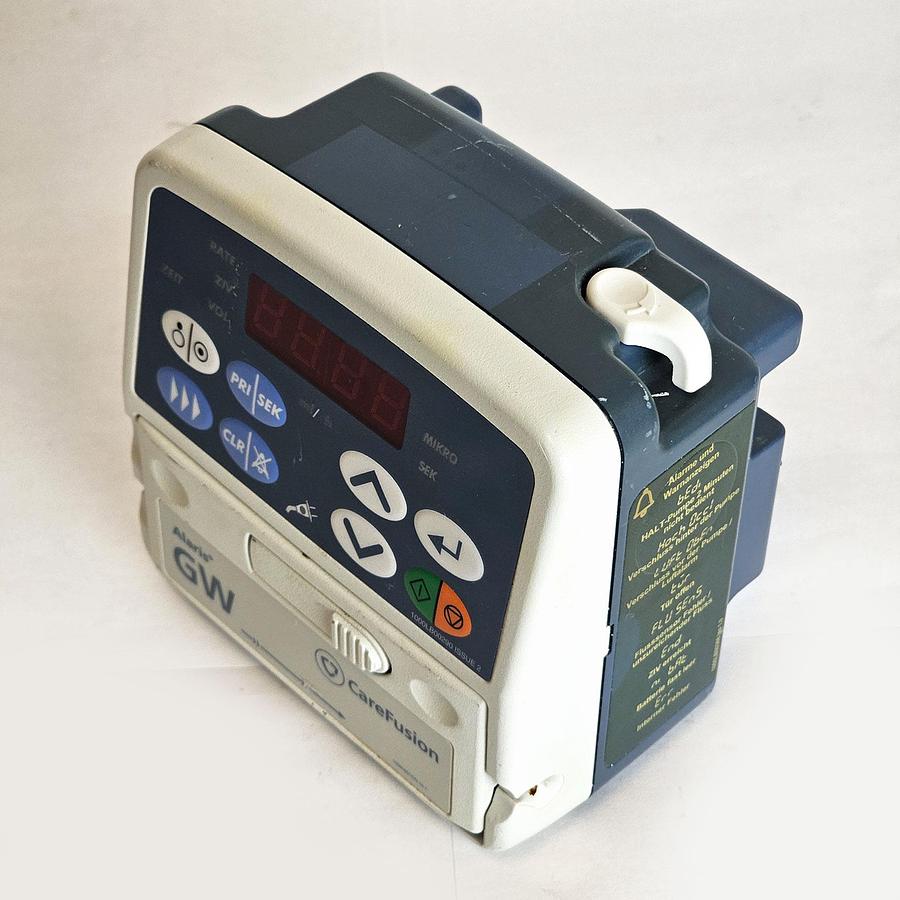 D'occasion POMPE À NUTRITION ALARIS GW CAREFUSION