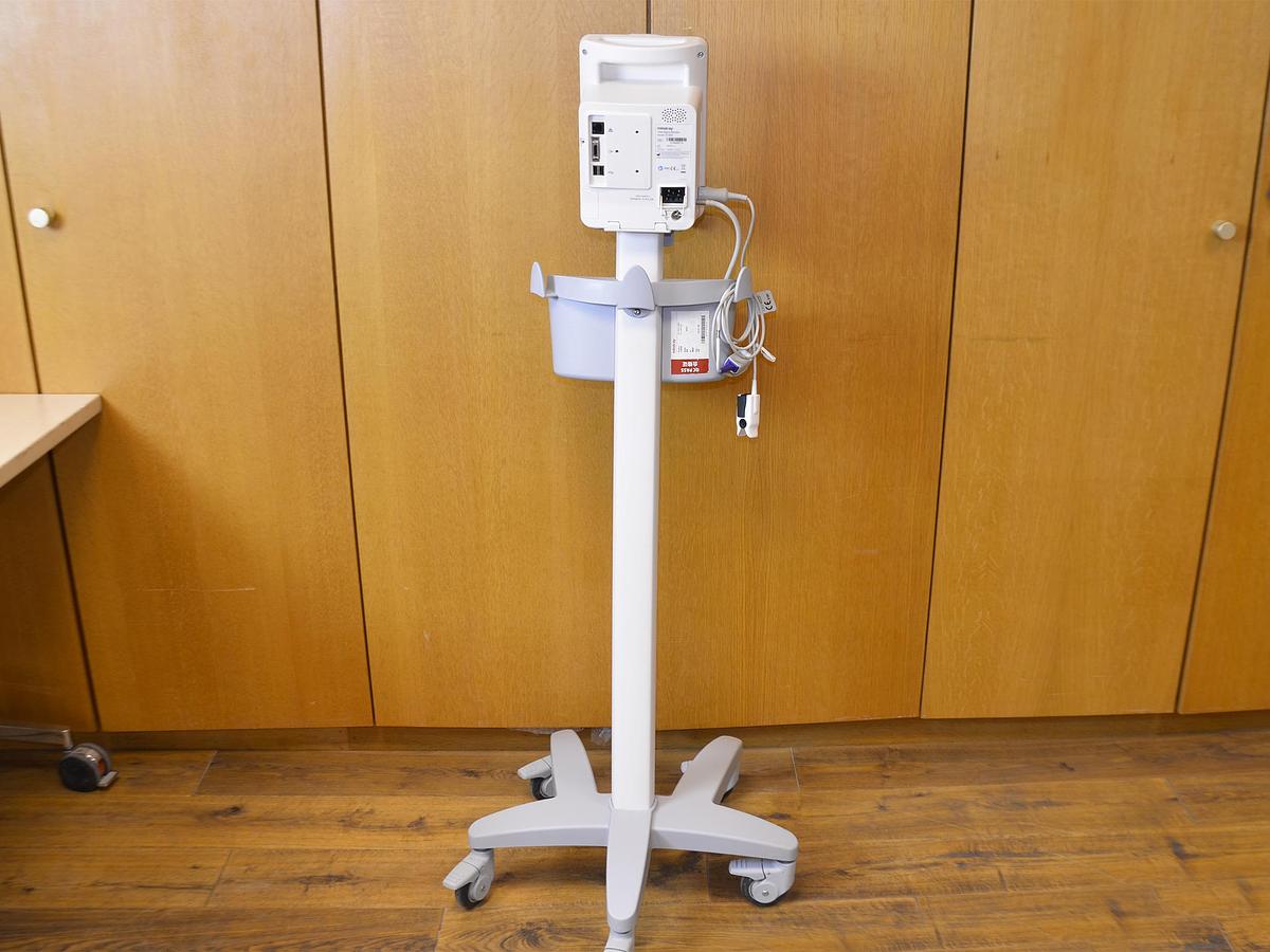 D'occasion MONITEUR MOBILE DE PRESSION BRASSARD, DE SpO2 ET DE FRÉQUENCE CARDIAQUE MINDRAY VS-900