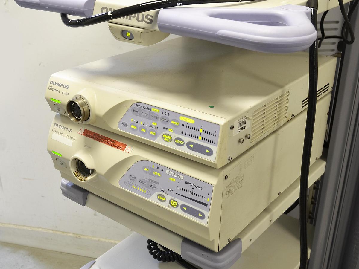 D'occasion COLONNE OLYMPUS D'ENDOSCOPIE DIGESTIVE SERIE 260