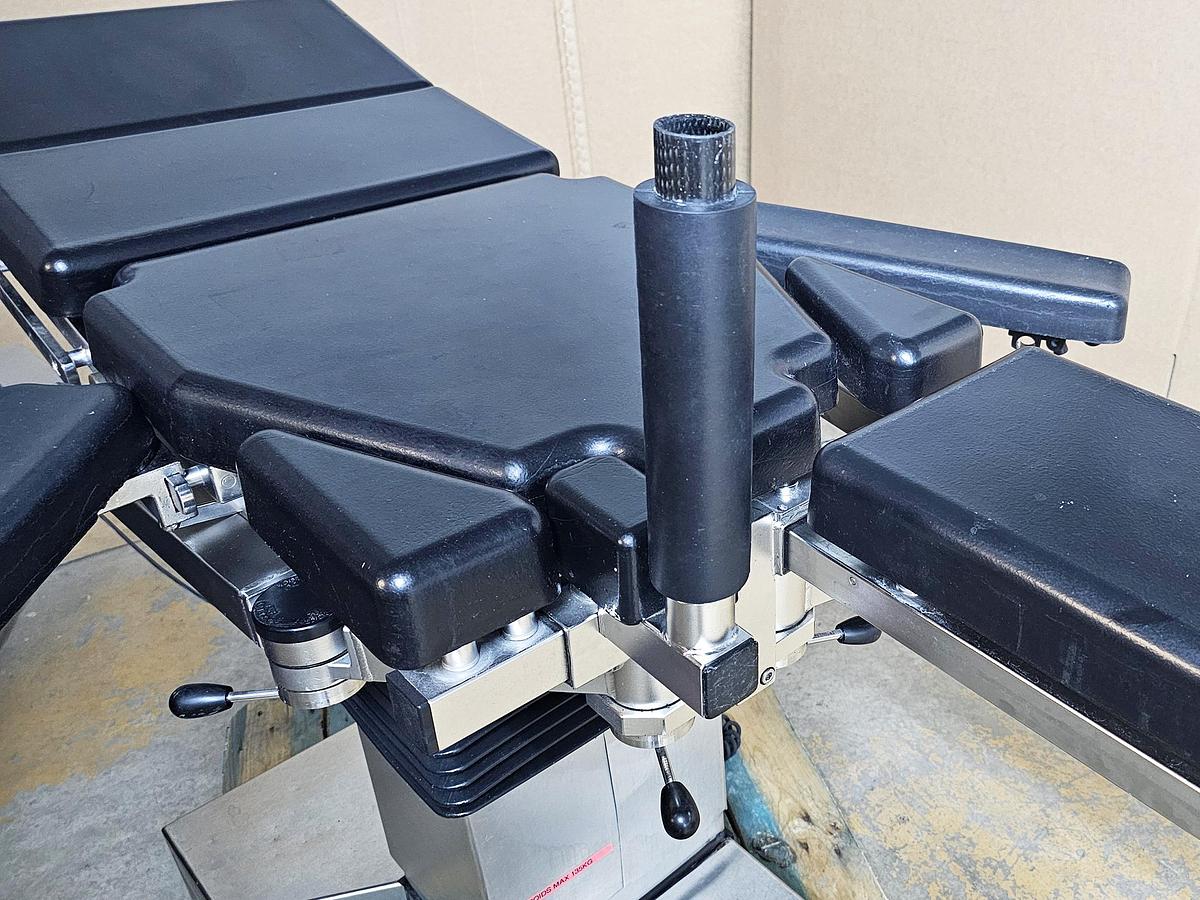 D'occasion TABLE D'OPÉRATION MAQUET ORTHOSTAR AVEC EXTENTIONS ORTHOPÉDIQUE