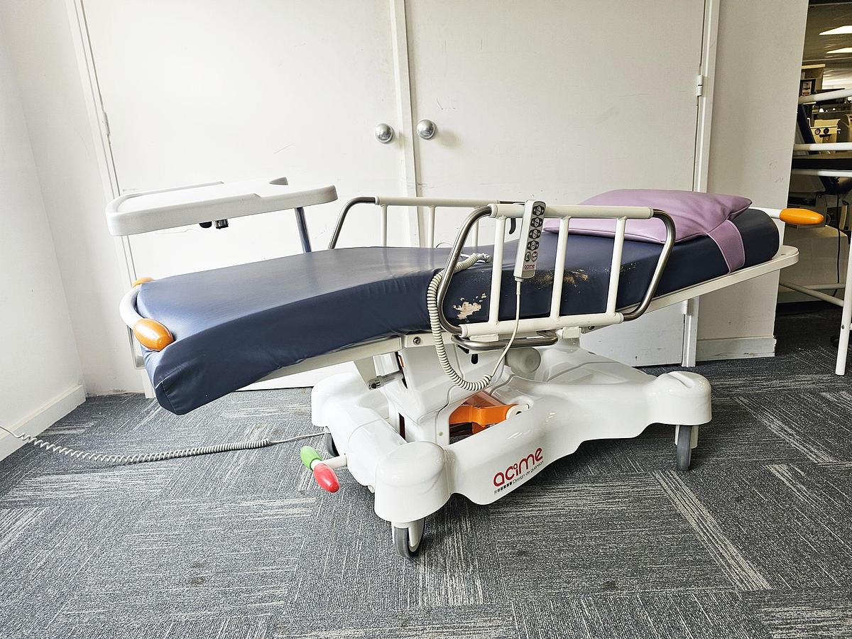 D'occasion FAUTEUIL AMBULATOIRE ÉLECTRIQUE ACIME