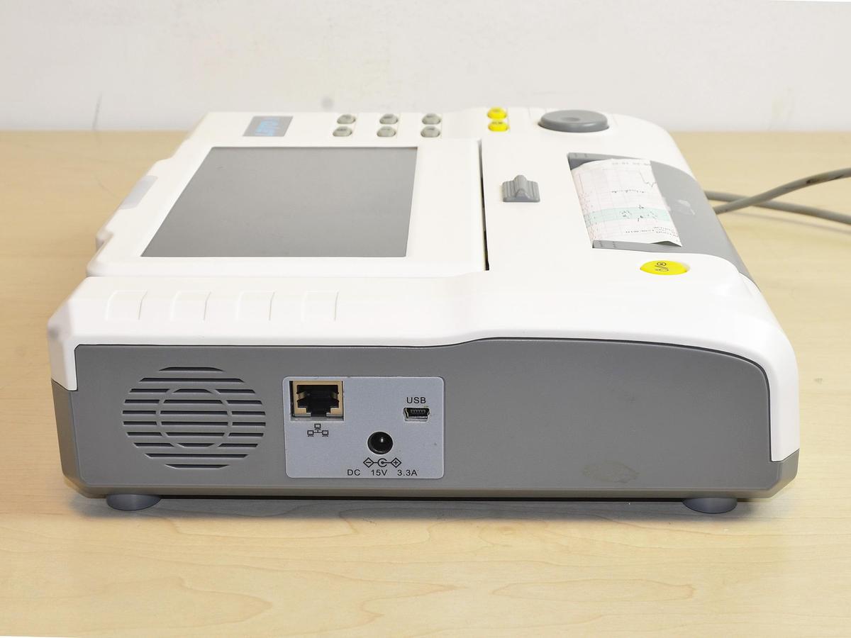 D'occasion MONITEUR FŒTAL / CARDIOTOCOGRAPHE GÉMELLAIRE MODÈLE LETO 8 