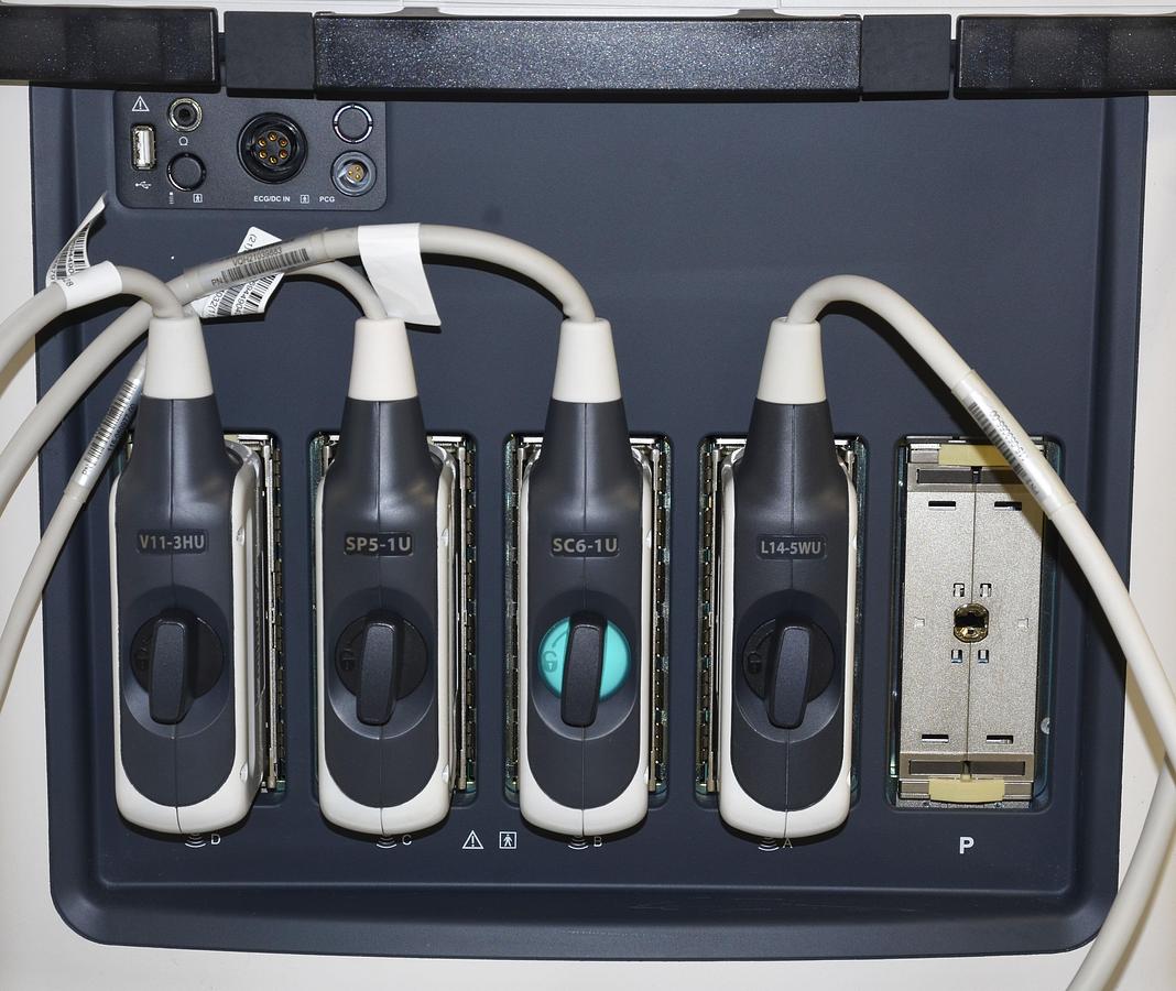 D'occasion ECHOGRAPHE MINDRAY RESONA R9