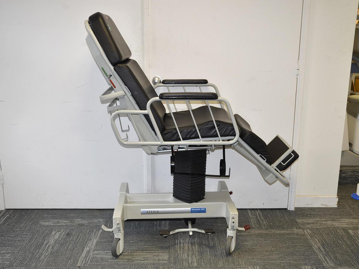 D'occasion CHAISE POLYVALENTE STERIS HAUSTED APC