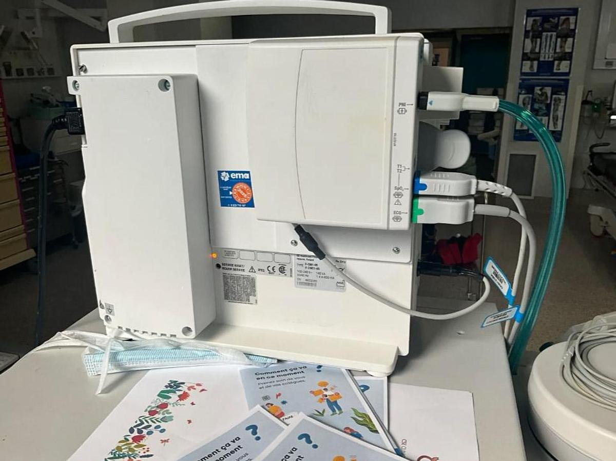 D'occasion STATION COMPLETE RESPIRATEUR D’ANESTHÉSIE MOBILE DATEX-OHMEDA AESTIVA/5 7900