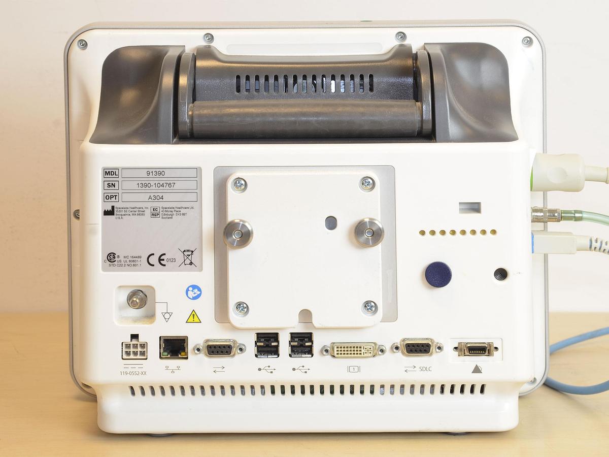 D'occasion MONITEUR DE SIGNES VITAUX SPACELABS TOUCH SCREEN QUBE 91390 ADULTE