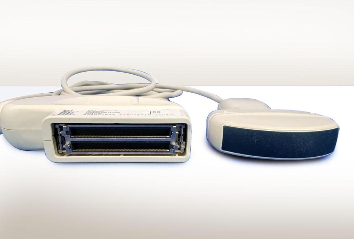 D'occasion ECHOGRAPHE HITACHI ALOKA ARIETTA V70 