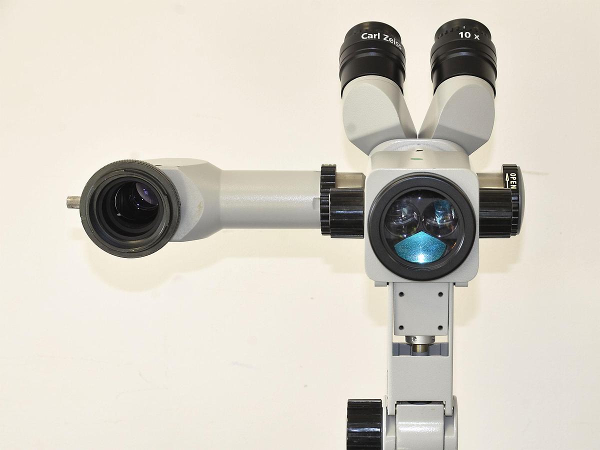 D'occasion COLPOSCOPE KARL ZEISS KSK 150 FC AVEC ADAPTATEUR CAMÉRA