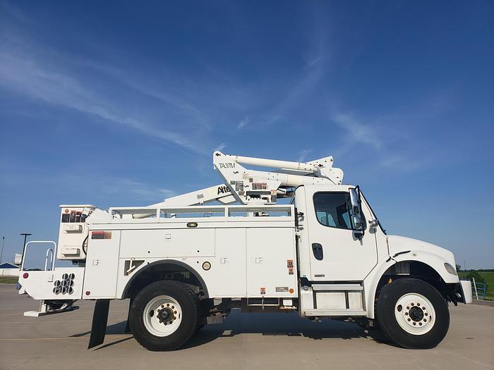 Used LOOK!! 2004 Freightliner FL70 w/ Altec TA37M Bucket Truck