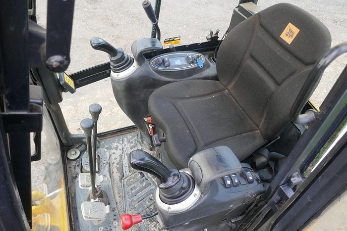 Used 2013 JCB 8018 CTS