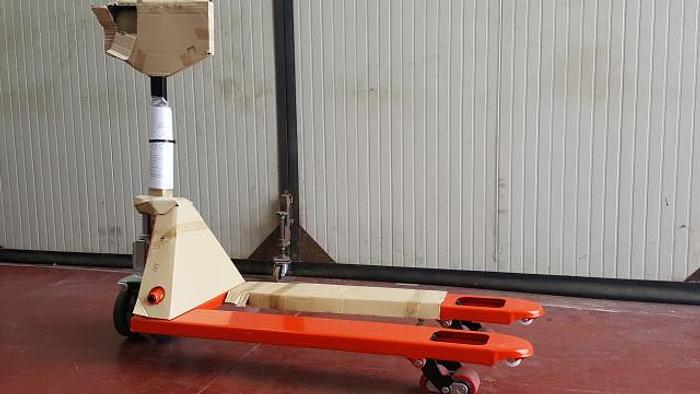 Transpallet portata 2500 KG.