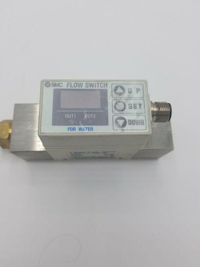 Used SMC PF2W720-N03-67 Flow Switch