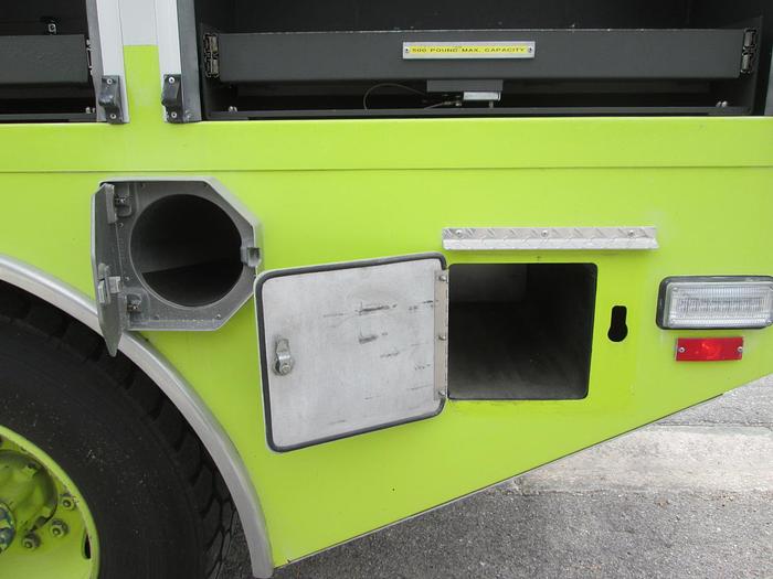 Used 1997 International 4800 Airport Crash Truck