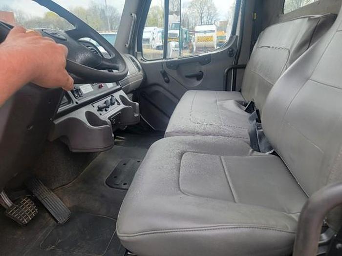 Used 2014 FREIGHTLINER REAR LOAD TRUCK