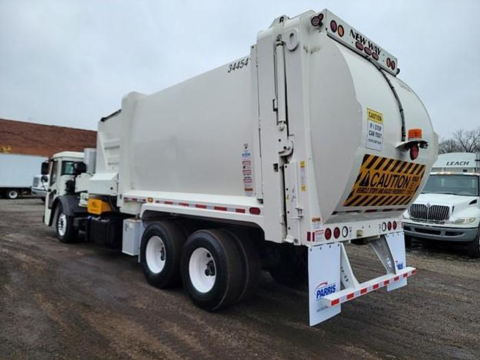 Used 2017 MACK AUTOMATED SIDE LOAD TRUCK