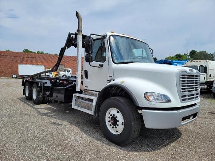 Used 2010 FREIGHTLINER ROLLOFF TRUCK