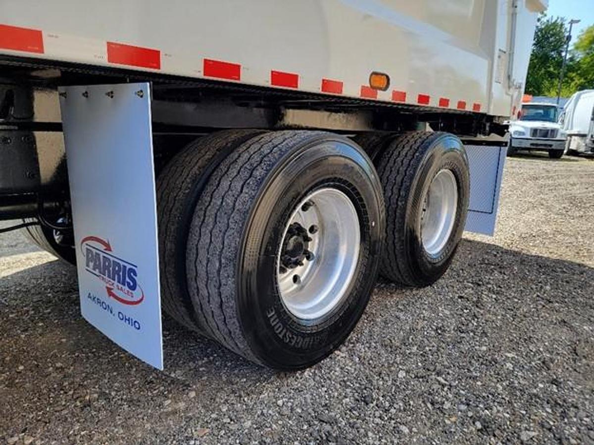 Used 2016 MACK AUTOMATED SIDE LOAD TRUCK