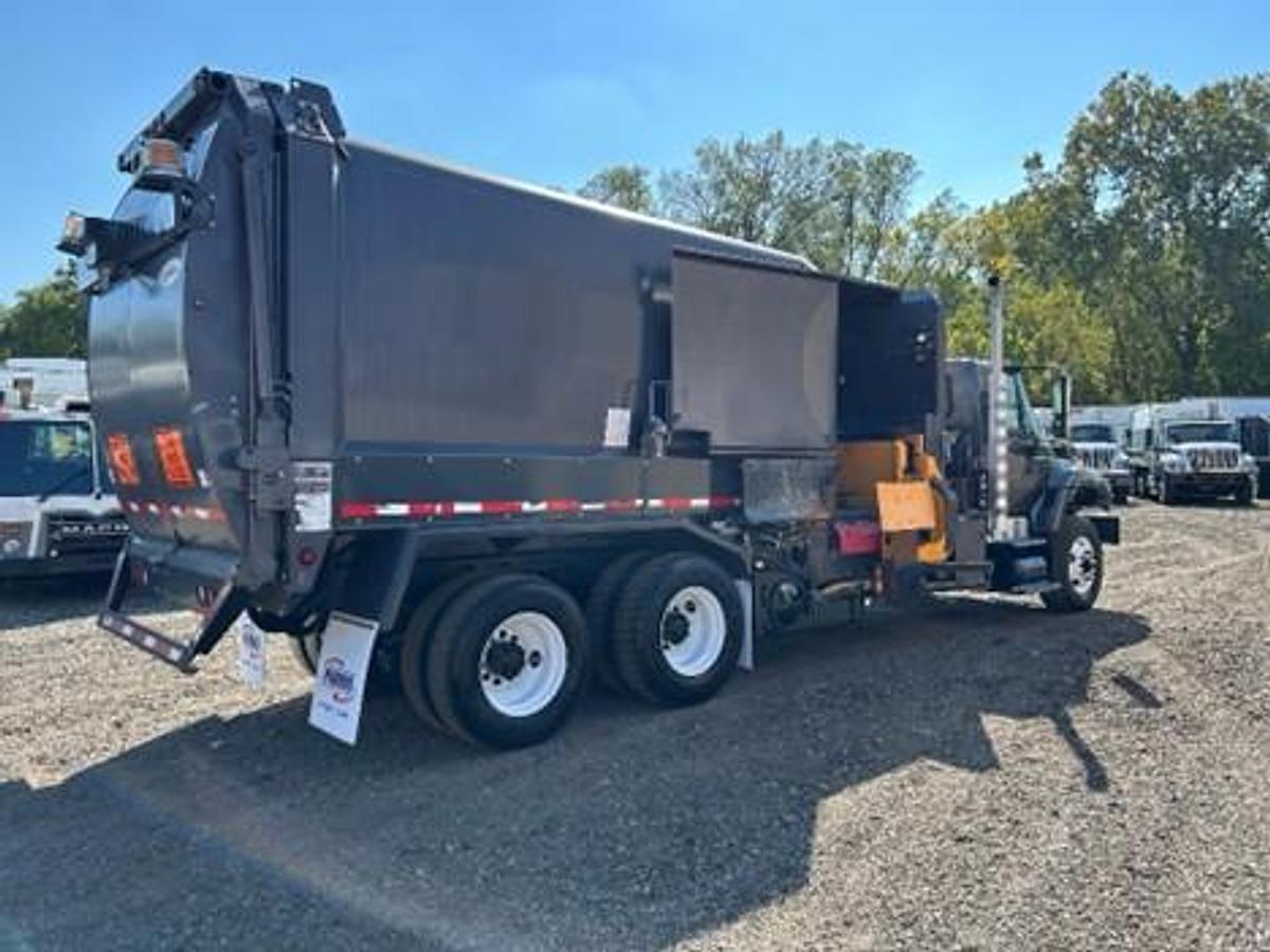 Used 2013 INTERNATIONAL AUTOMATED SIDE LOAD TRUCK