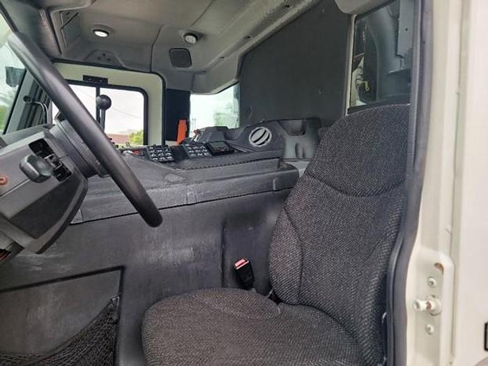 Used 2017 MACK FRONT LOAD TRUCK