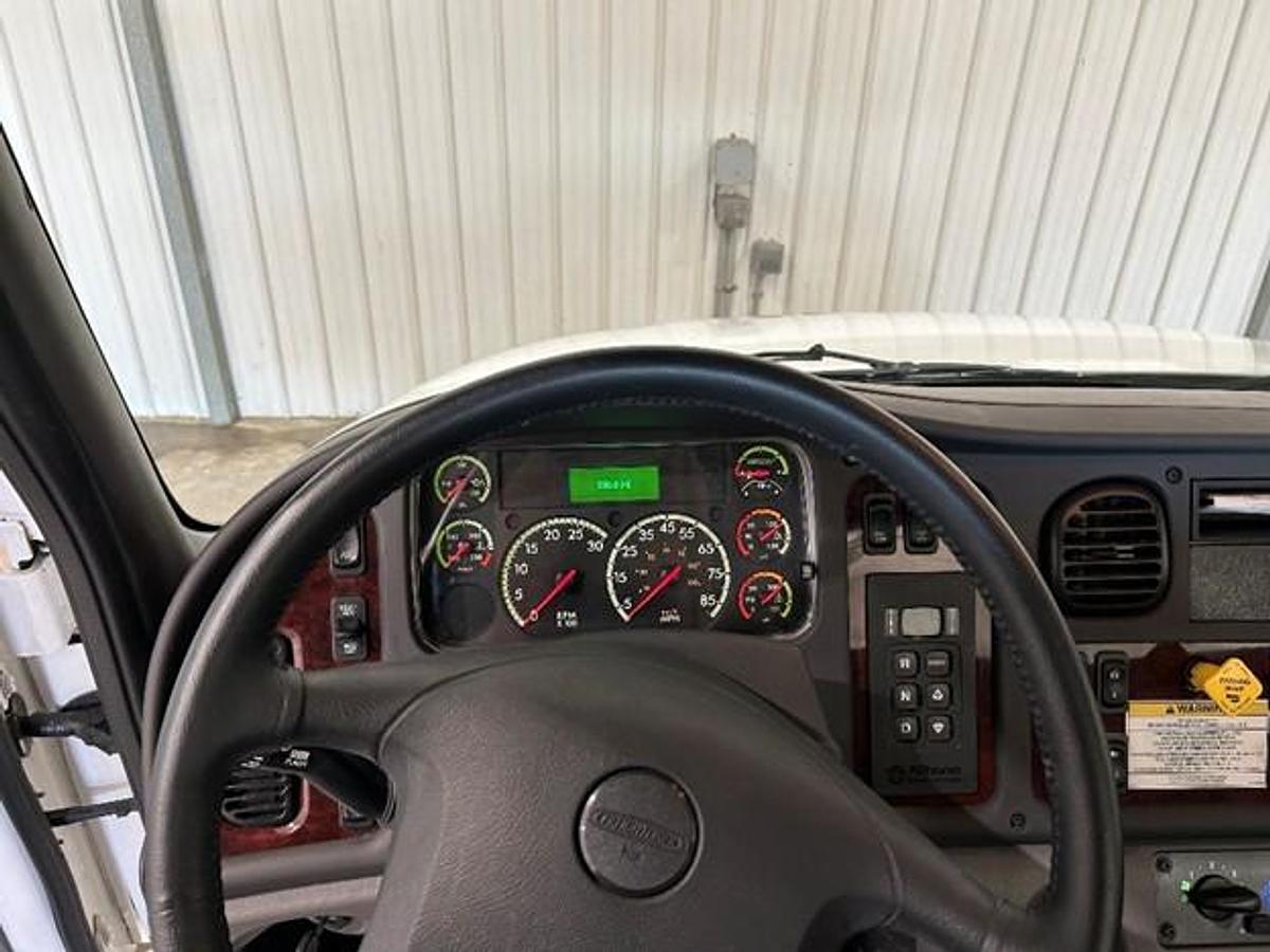 2018 FREIGHTLINER CAB & CHASSIS