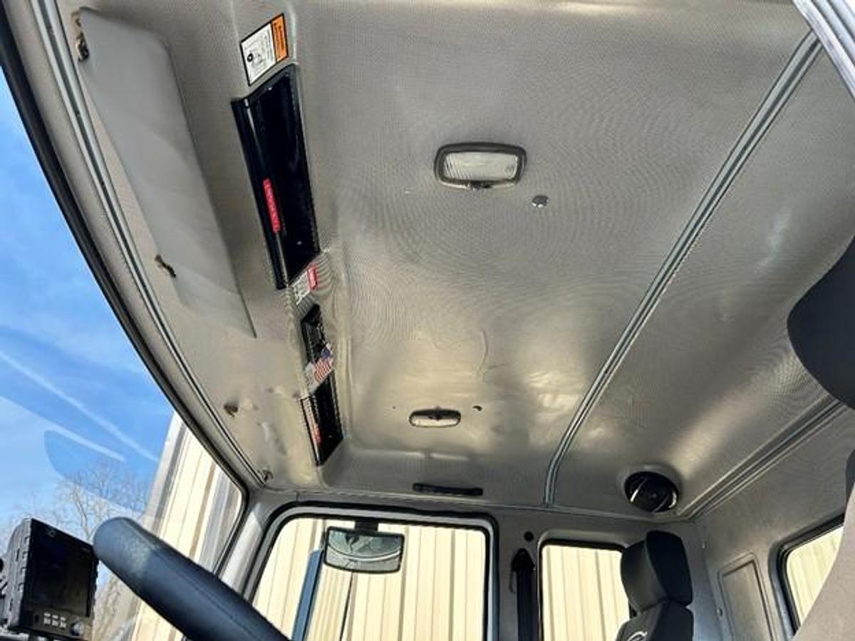 Used 2018 AUTOCAR REAR LOAD TRUCK