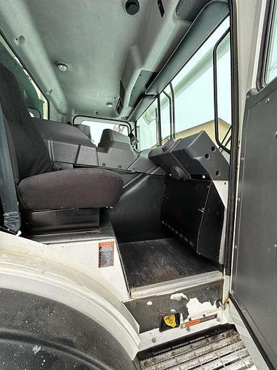 Used 2024 MACK FRONT LOAD TRUCK