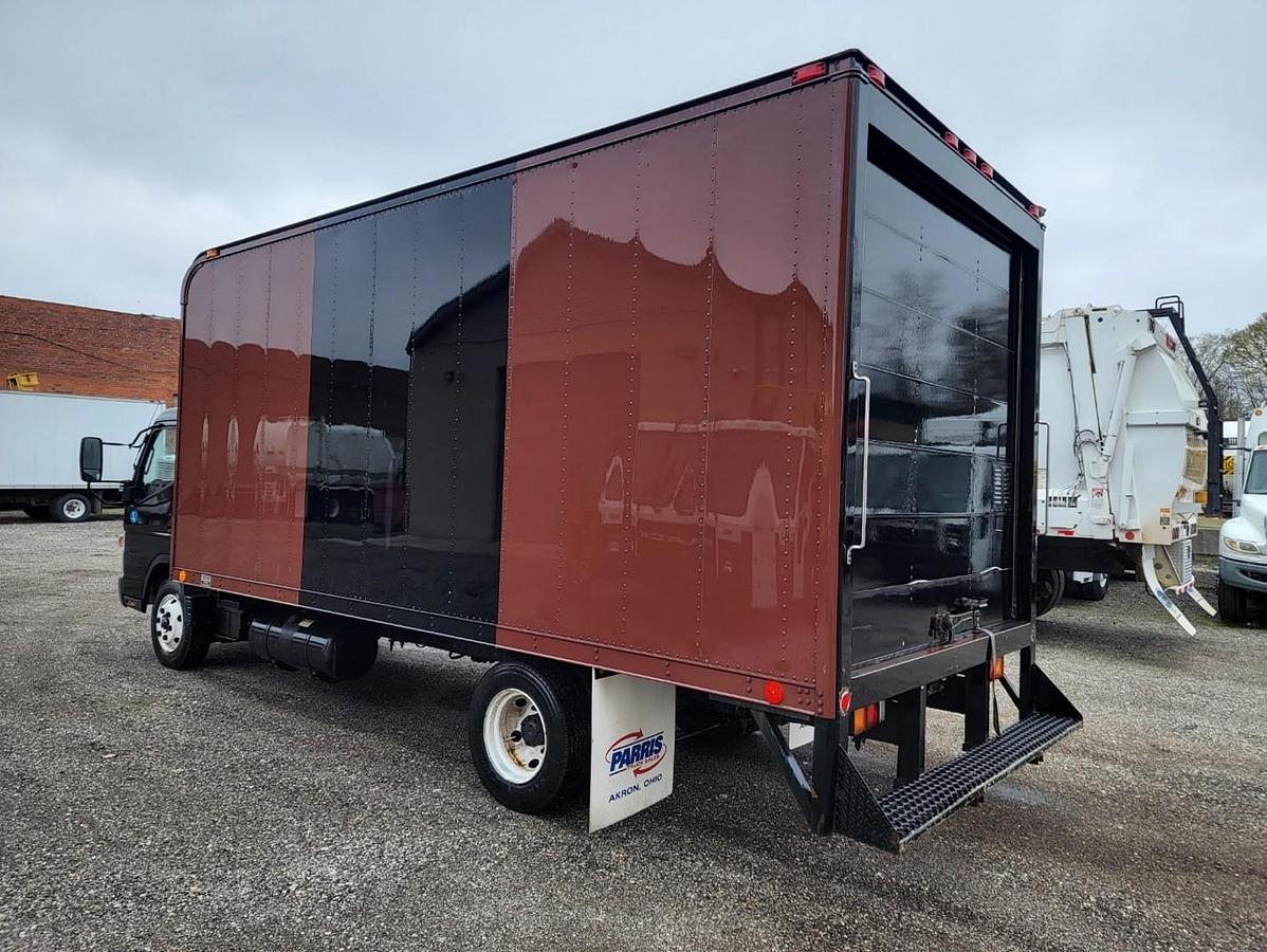 Used 2014 MITSUBISHI BOX TRUCK