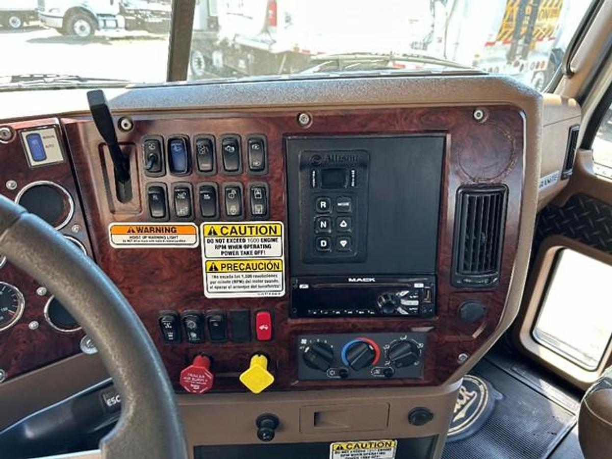 Used 2015 MACK ROLLOFF TRUCK