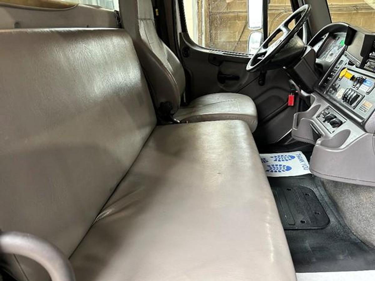 Used 2017 FREIGHTLINER REAR LOAD TRUCK