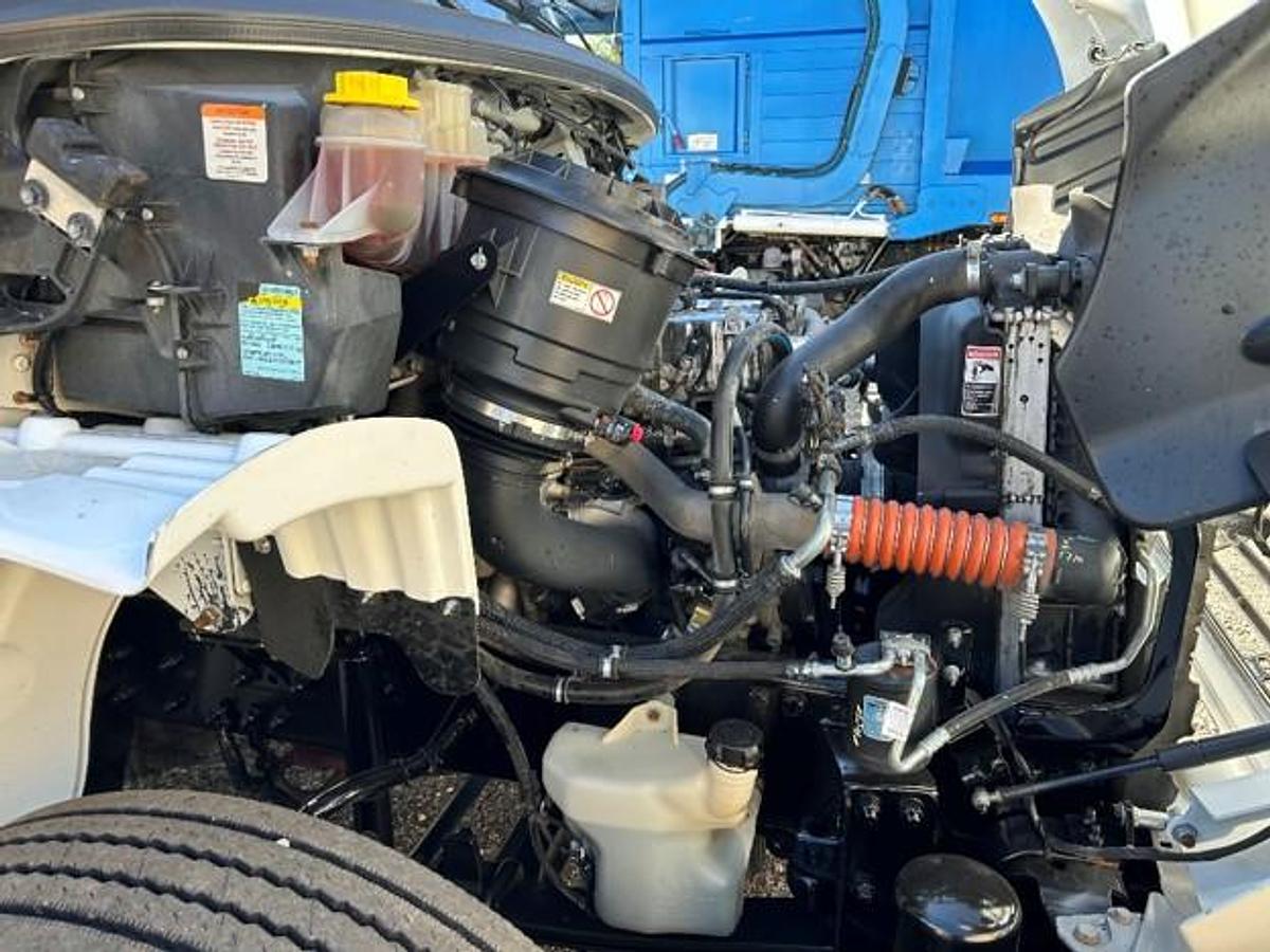 Used 2021 FREIGHTLINER SPLIT BODY REAR LOAD TRUCK