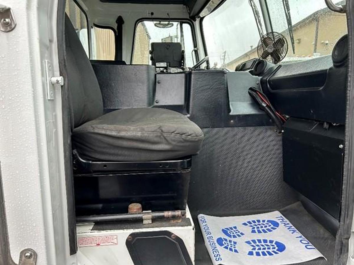 Used 2011 AUTOCAR REAR LOAD TRUCK