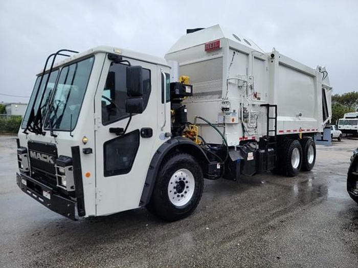 Used 2019 MACK AUTOMATED SIDE LOAD TRUCK