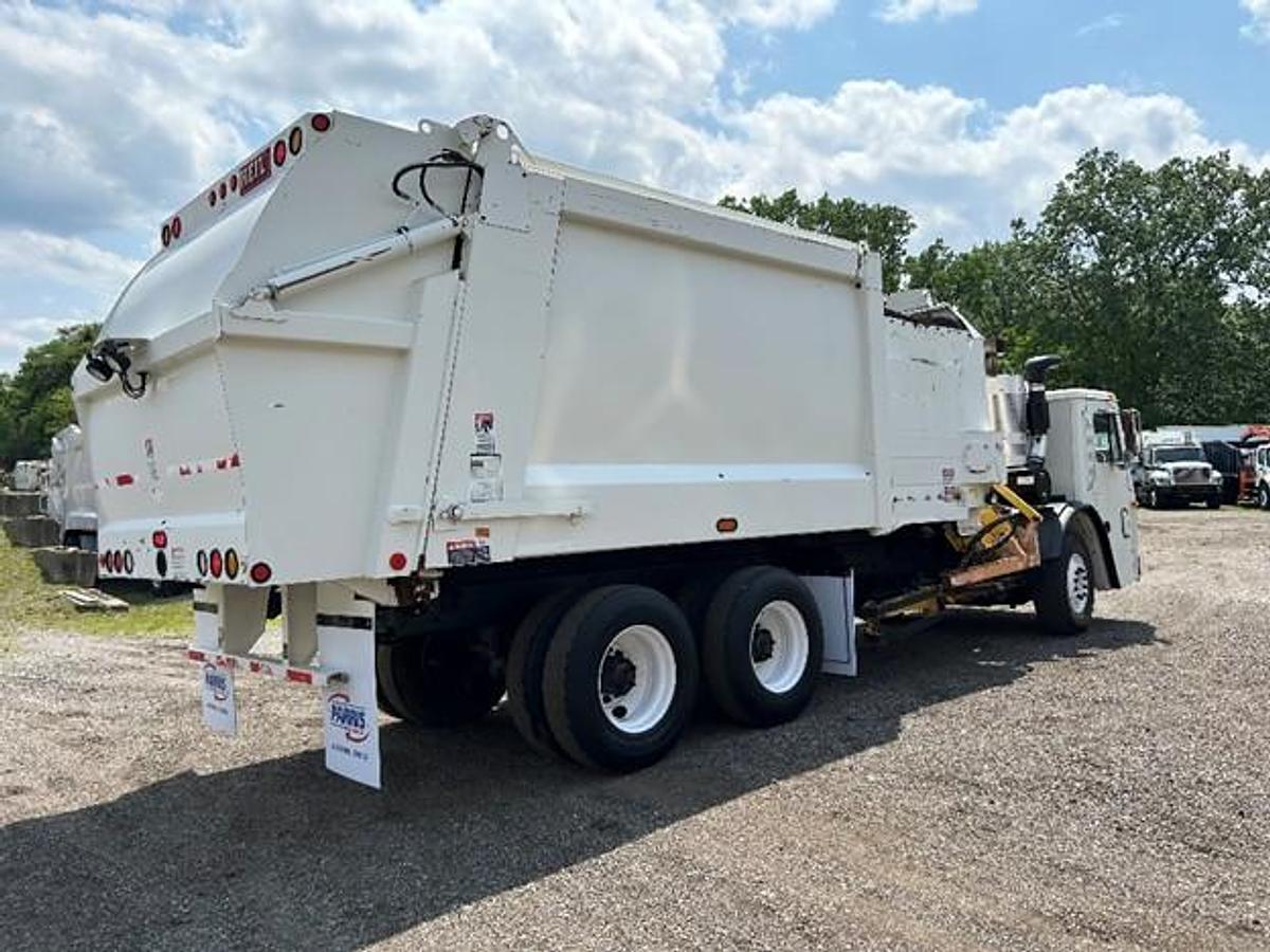 Used 2012 MACK AUTOMATED SIDE LOAD TRUCK