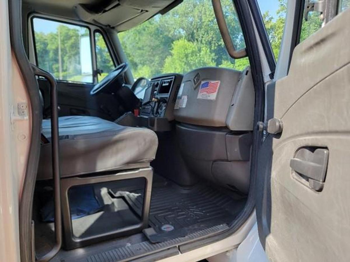 Used 2014 FREIGHTLINER REAR LOAD TRUCK