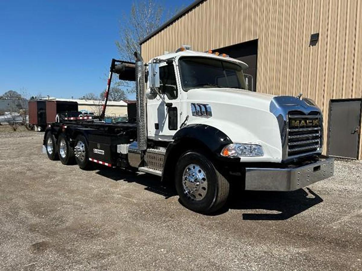 Used 2015 MACK ROLLOFF TRUCK