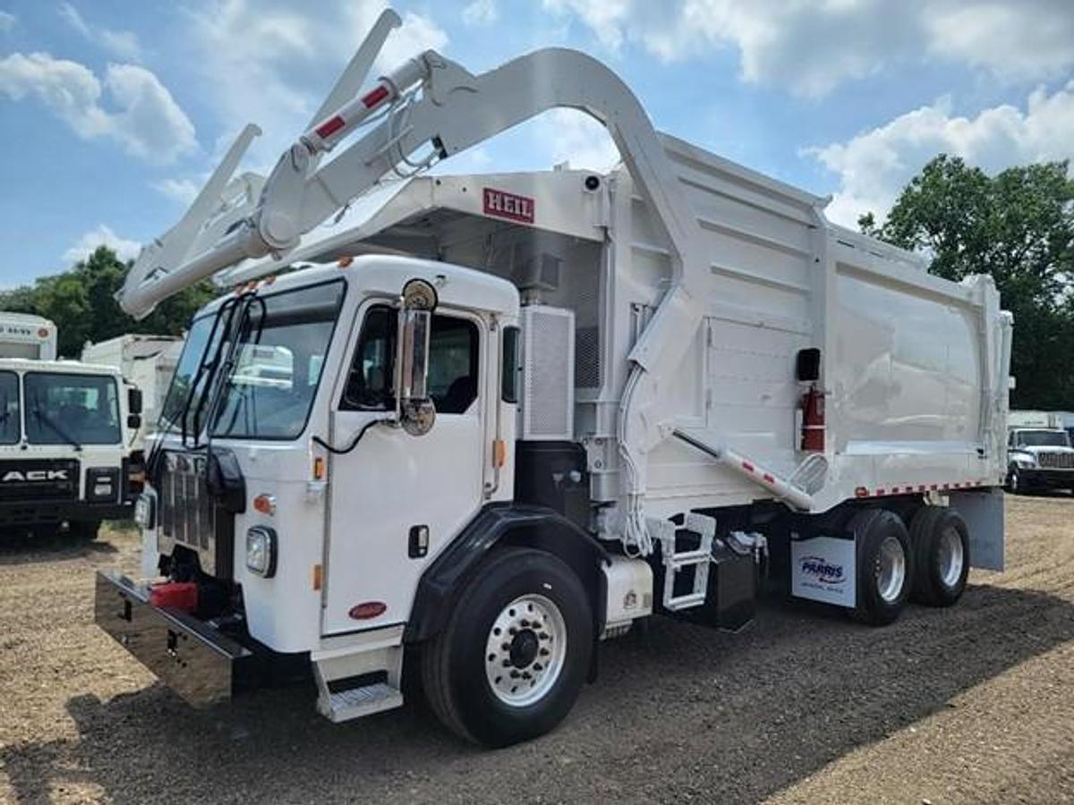 Used 2020 PETERBILT FRONT LOAD TRUCK