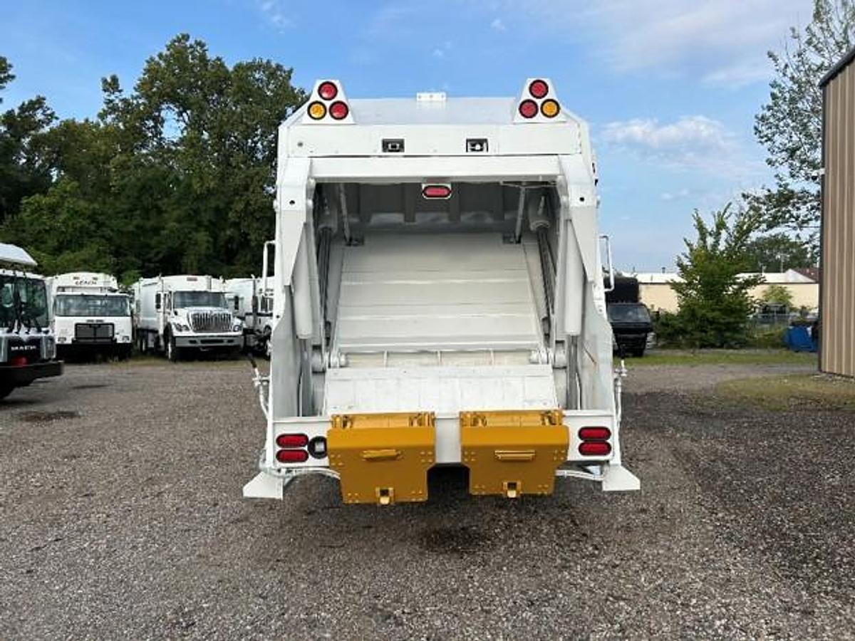 Used 2012 MACK REAR LOAD TRUCK
