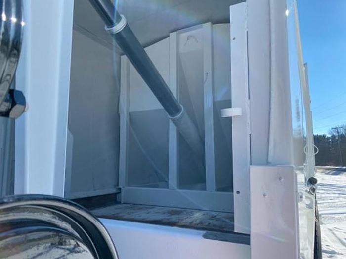 Used 2007 MACK REAR LOAD TRUCK