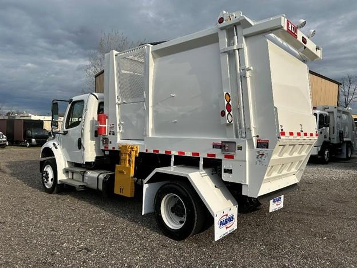 Used 2018 FREIGHTLINER AUTOMATED SATELLITE TRUCK