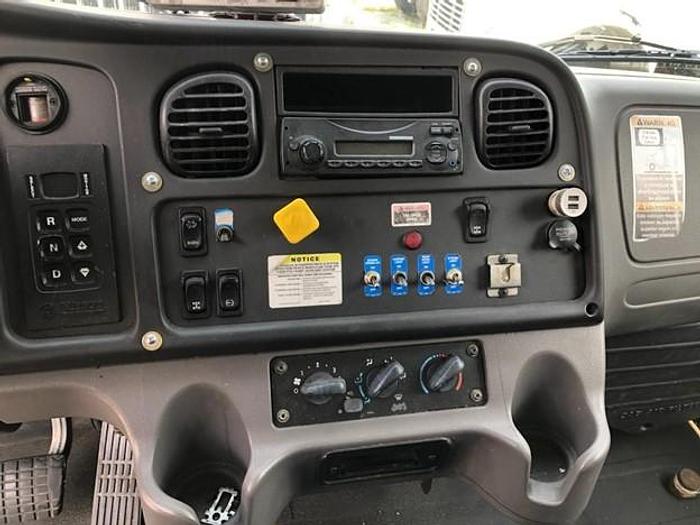 Used 2015 FREIGHTLINER REAR LOAD TRUCK