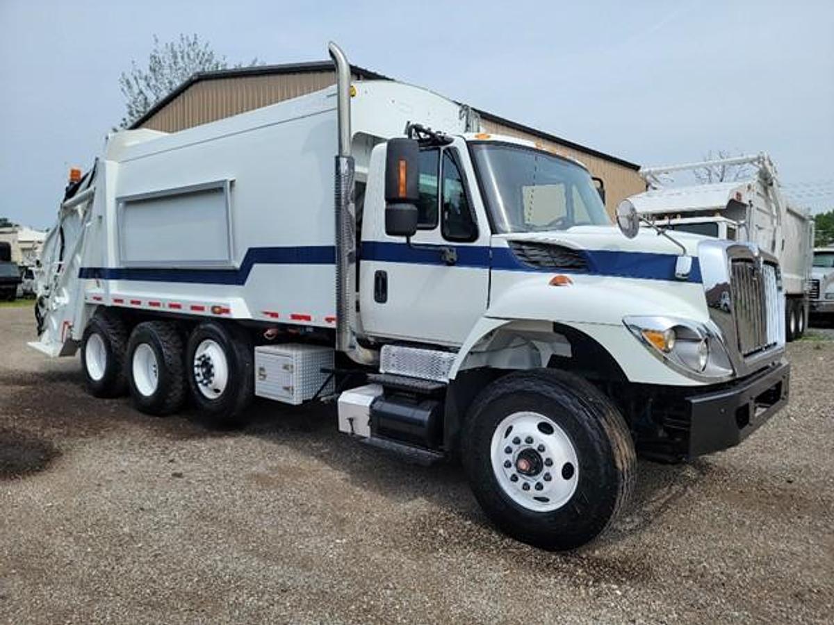 Used 2012 INTERNATIONAL REAR LOAD TRUCK