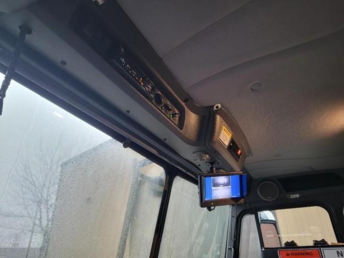 Used 2016 PETERBILT CNG FRONT LOAD TRUCK