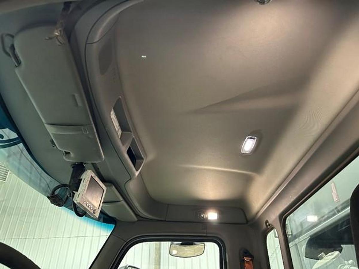 Used 2018 PETERBILT REAR LOAD TRUCK